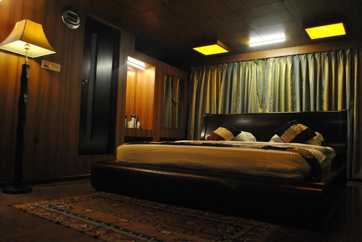 דרג'ילינג Hotel Mohit מראה חיצוני תמונה