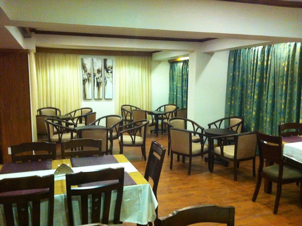 דרג'ילינג Hotel Mohit מראה חיצוני תמונה