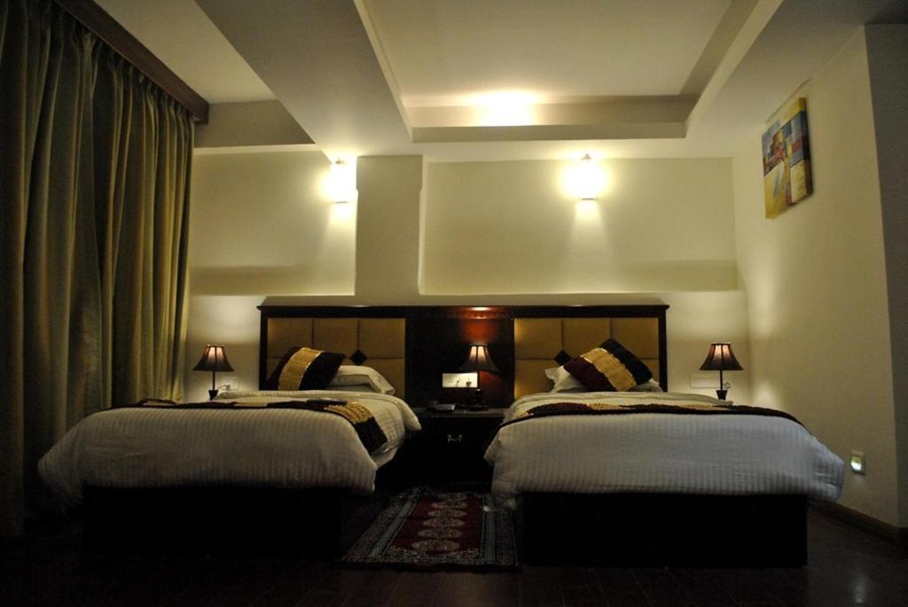 דרג'ילינג Hotel Mohit מראה חיצוני תמונה